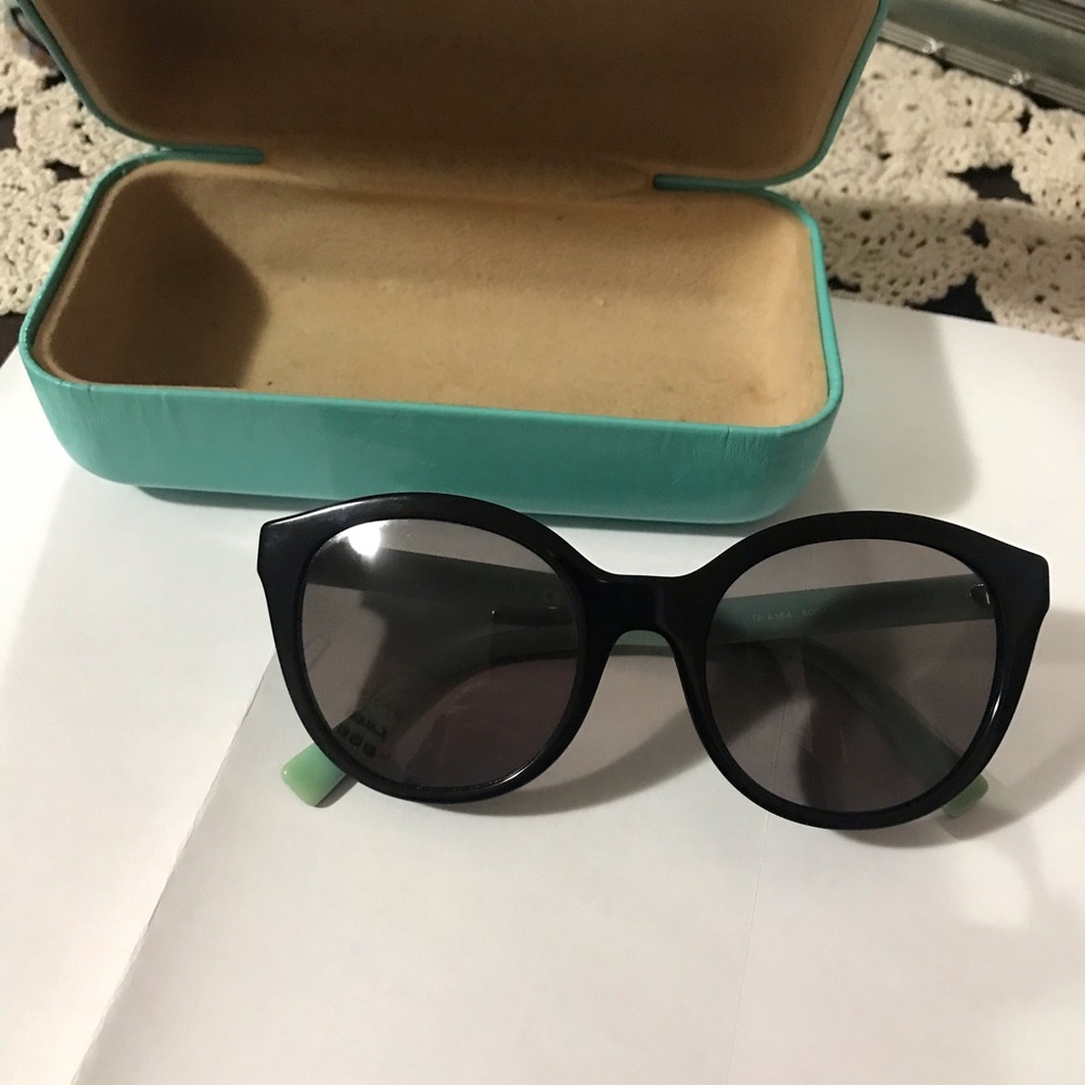 Tiffany sunglasses 🕶